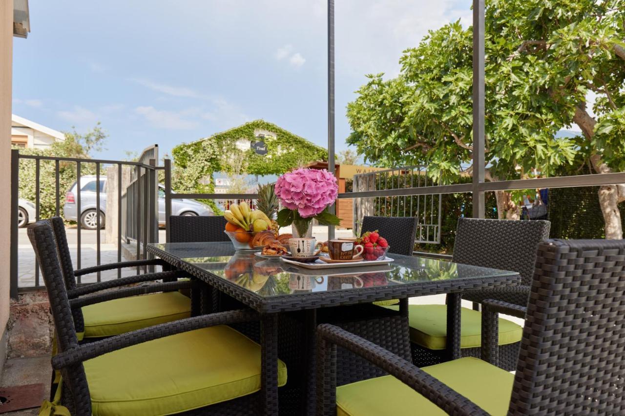 Vila Waikiki Beach House Tivat Exteriér fotografie