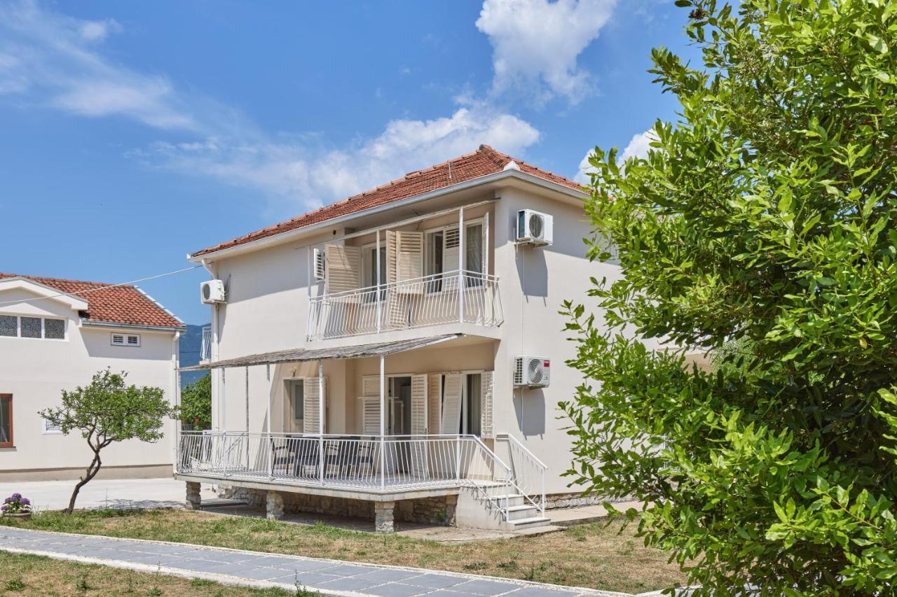 Vila Waikiki Beach House Tivat Exteriér fotografie